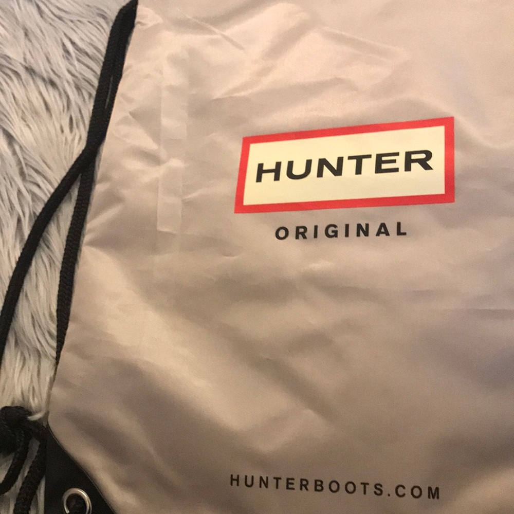 HUNTER - Picture 6 of 6